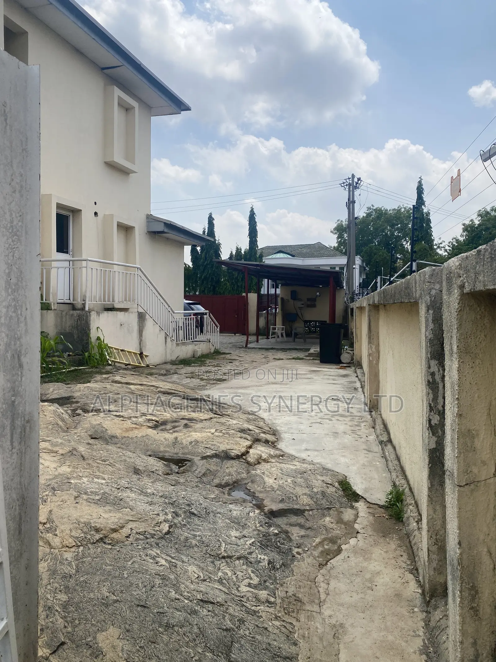 5bdrm Duplex in Asokoro for sale