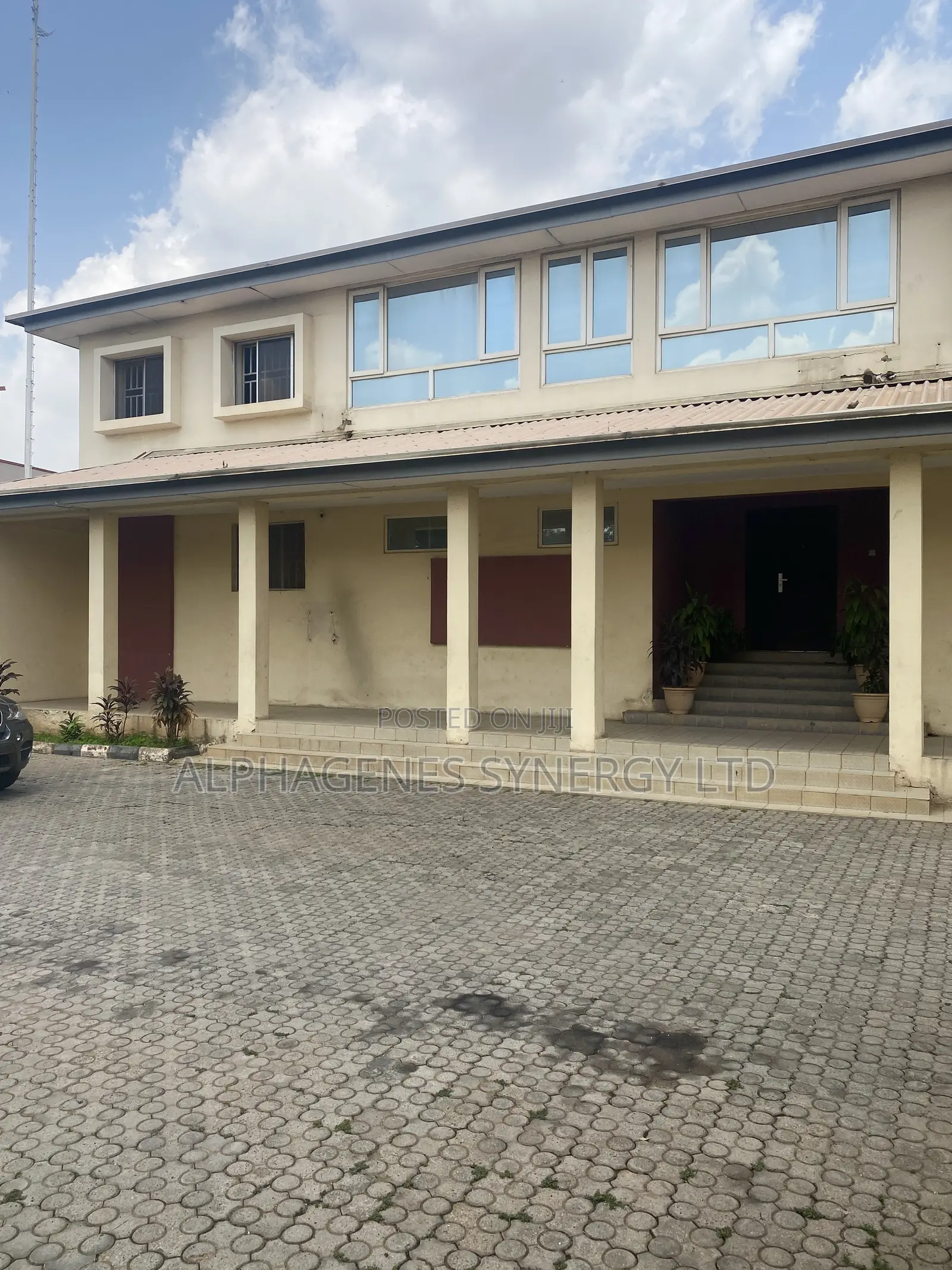 5bdrm Duplex in Asokoro for sale