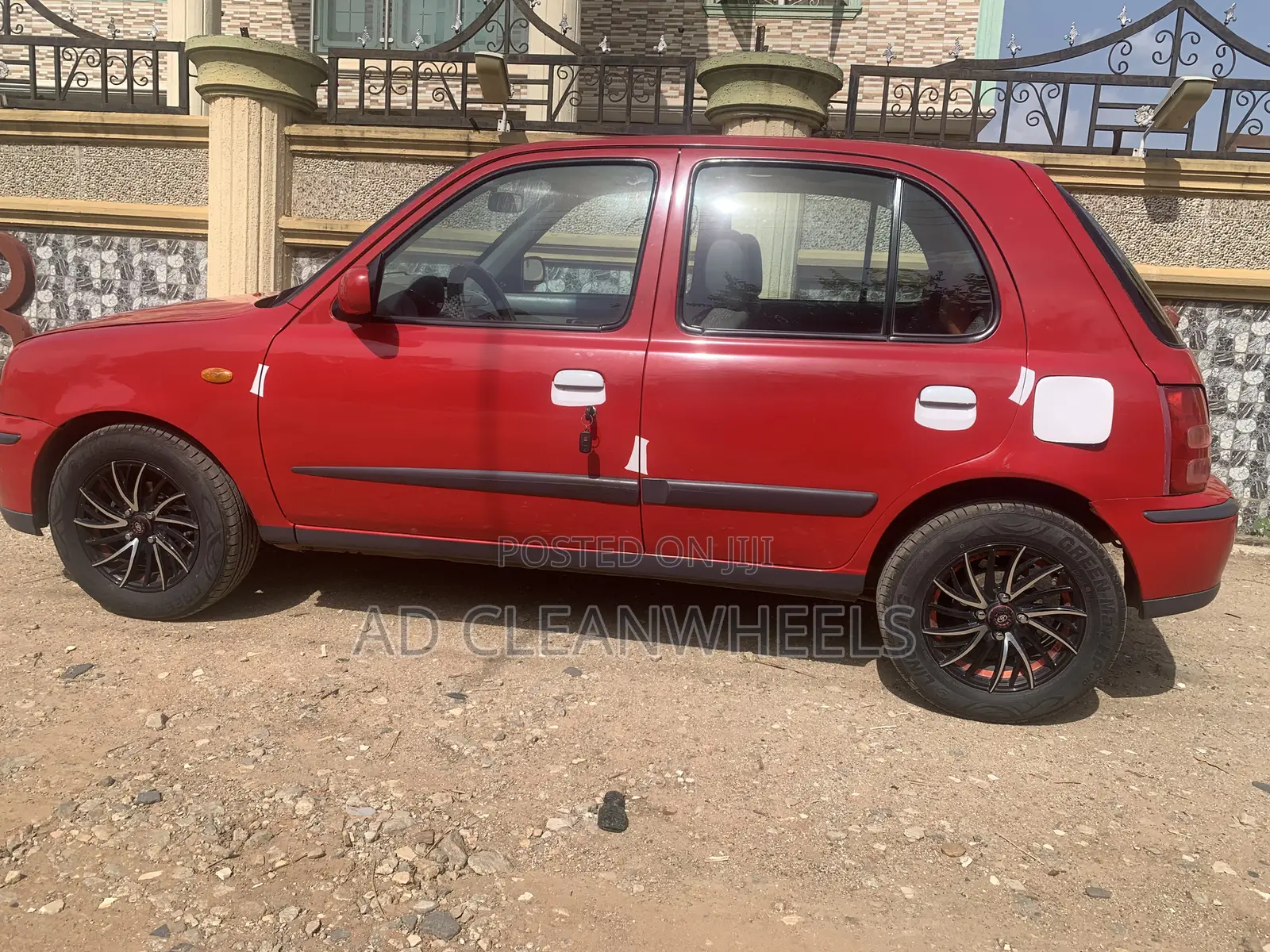 Nissan Micra 2005 Red