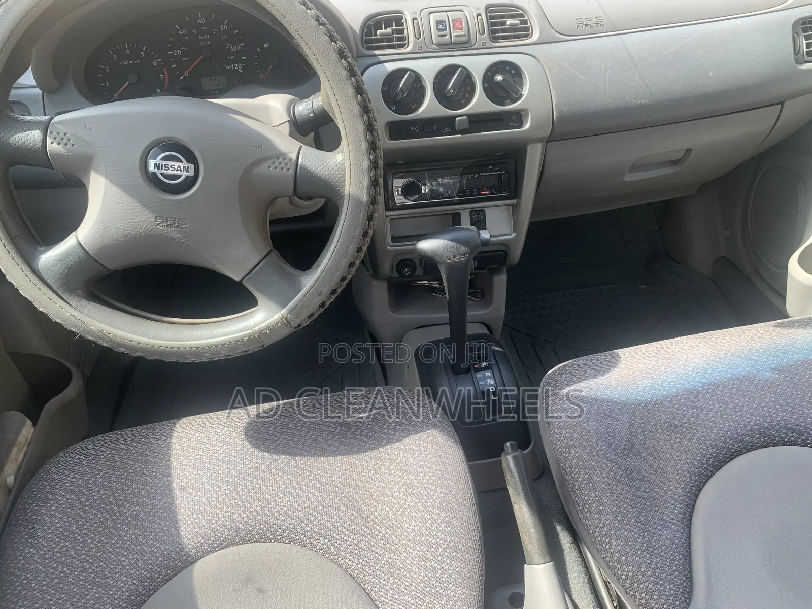 Nissan Micra 2005 Red