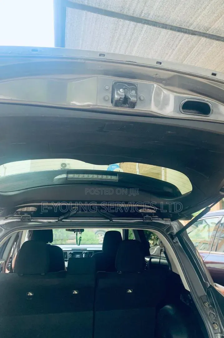 Toyota RAV4 2017 Gray
