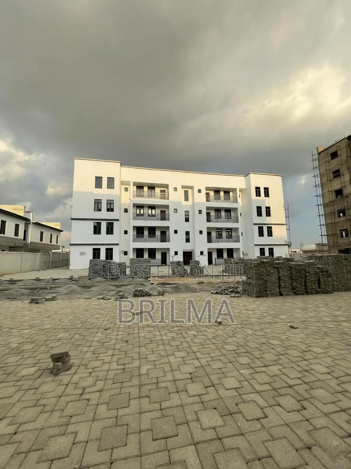3bdrm Duplex in Mabushi for sale