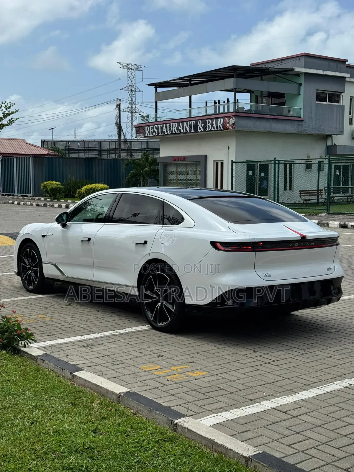 New Voyah Passion 2025 White