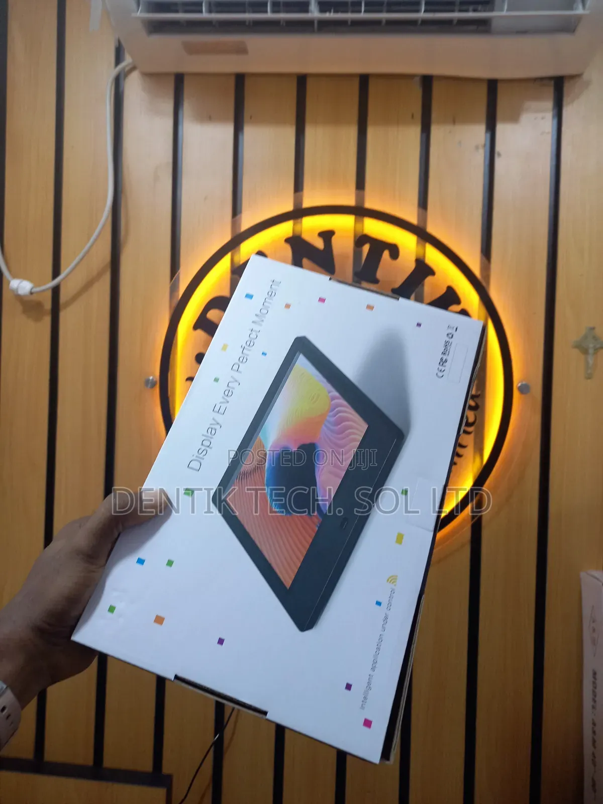 10inch Multifunction Digital Picture / Video Frame