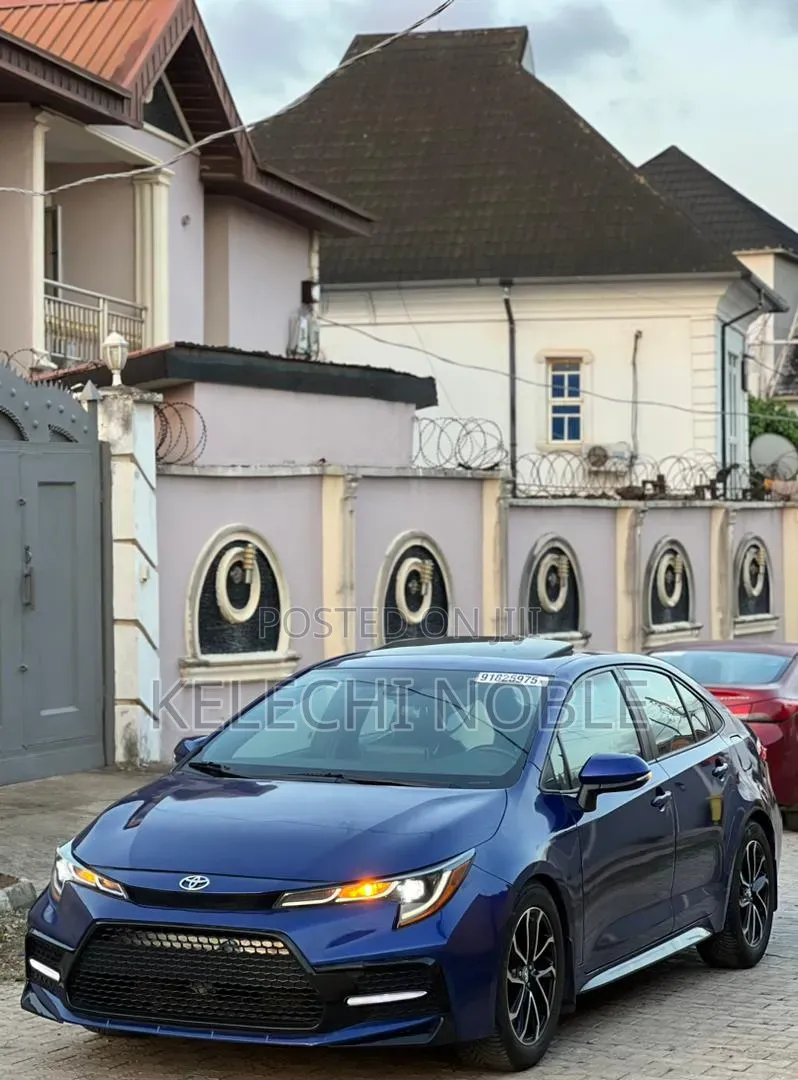Toyota Corolla SE 2021 Blue