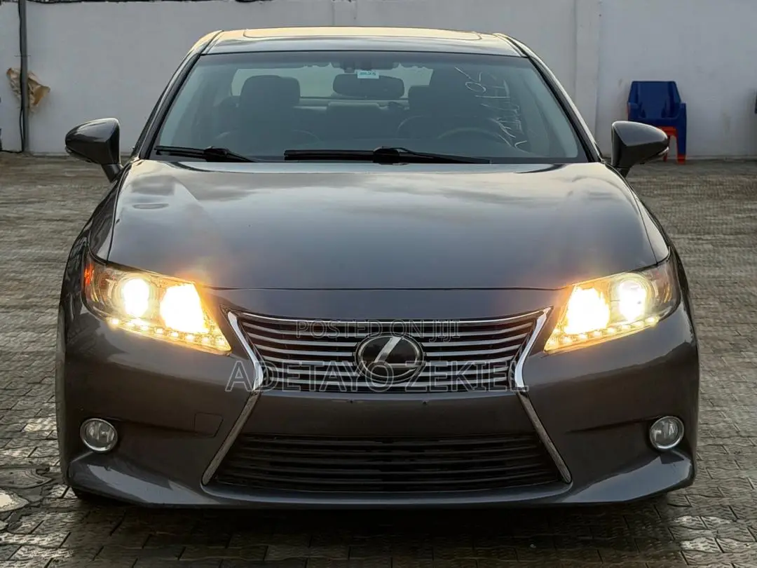 Lexus ES 350 FWD 2013 Gray