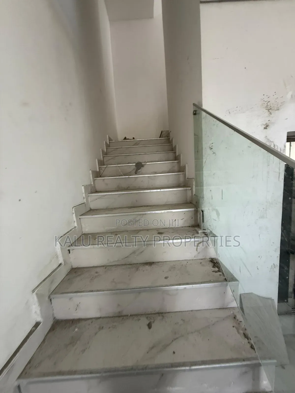 5bdrm Duplex in Ikate for rent