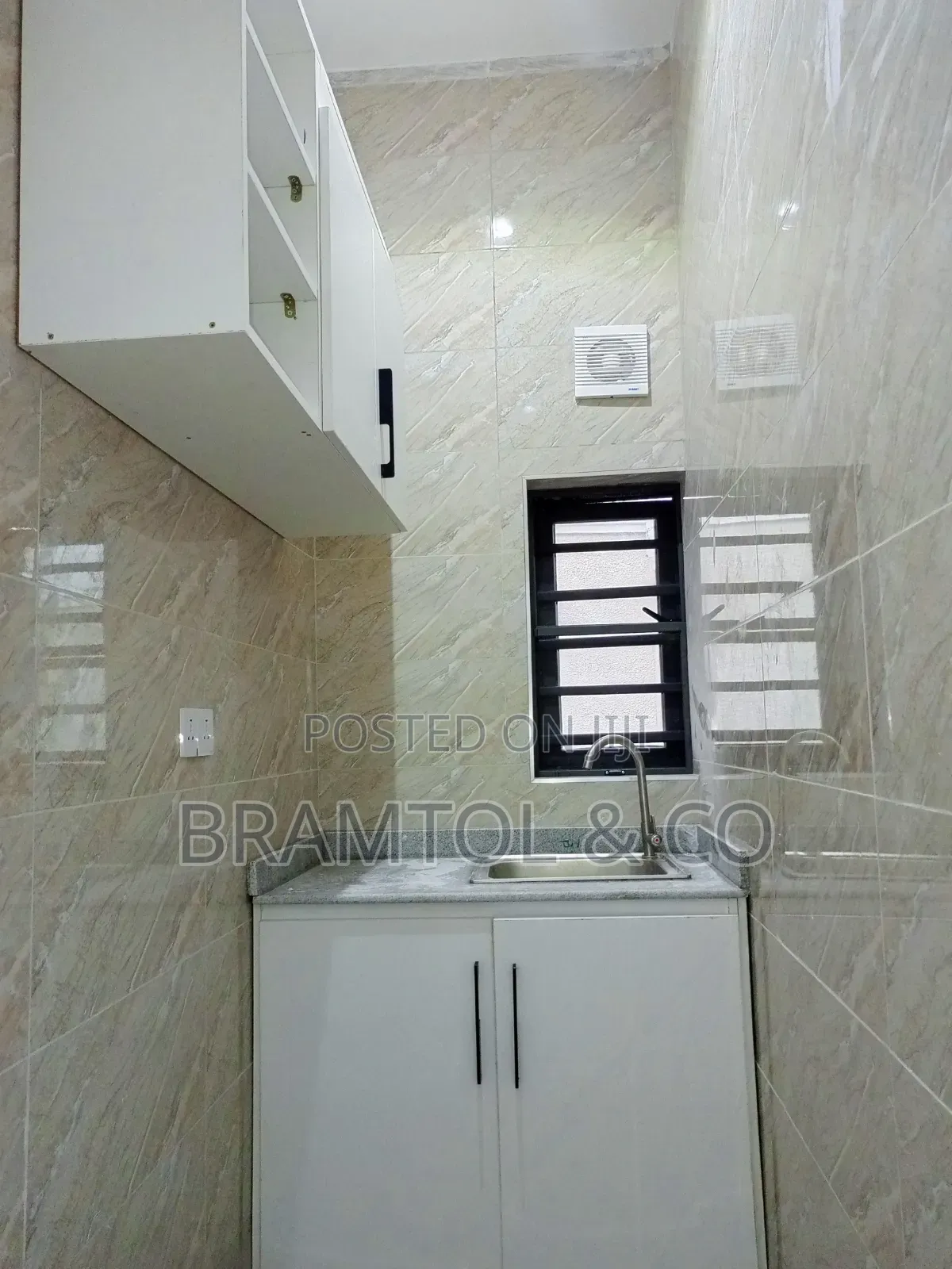 Studio Apartment in Dakwo District for rent