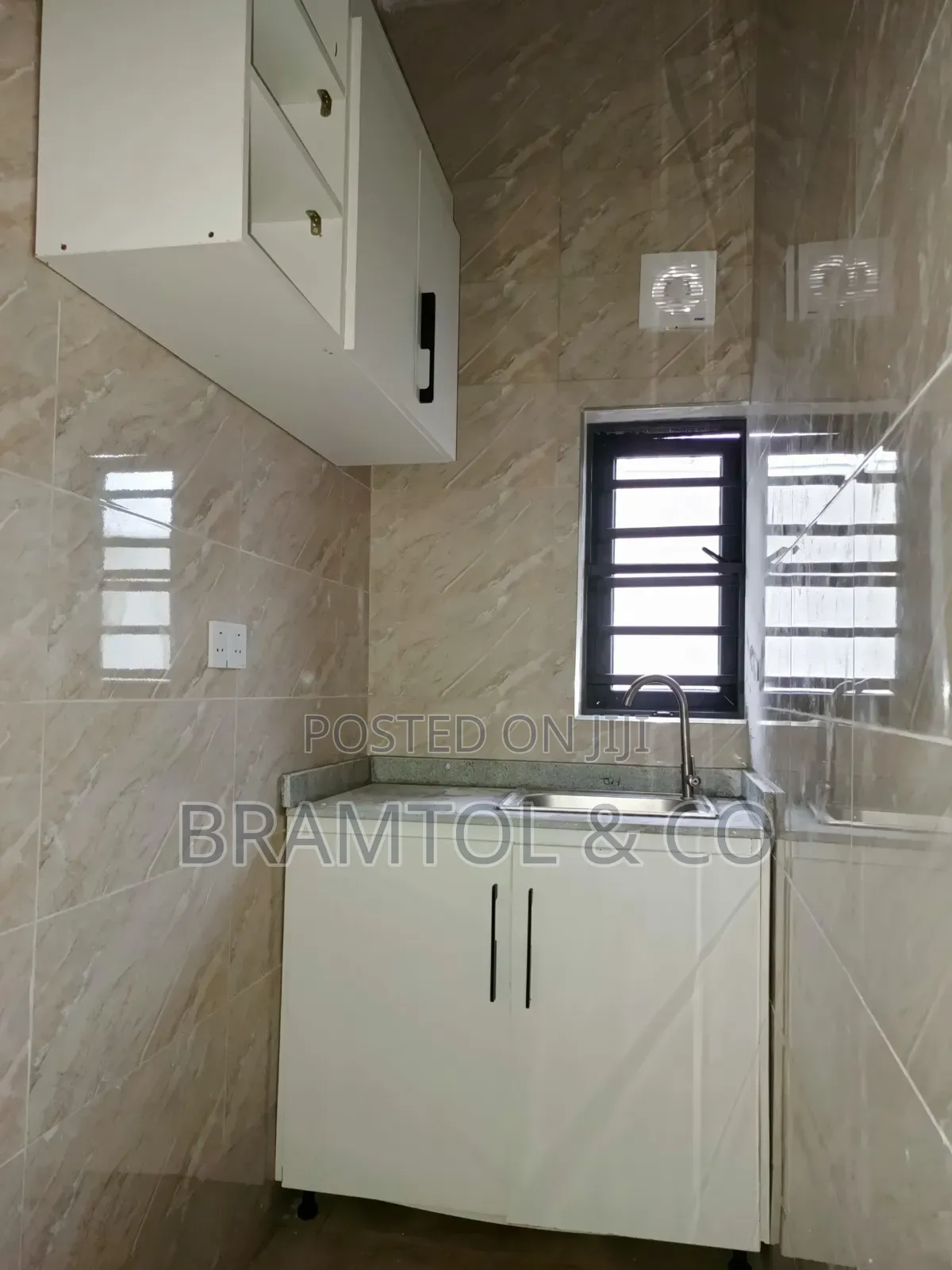 Studio Apartment in Dakwo District for rent