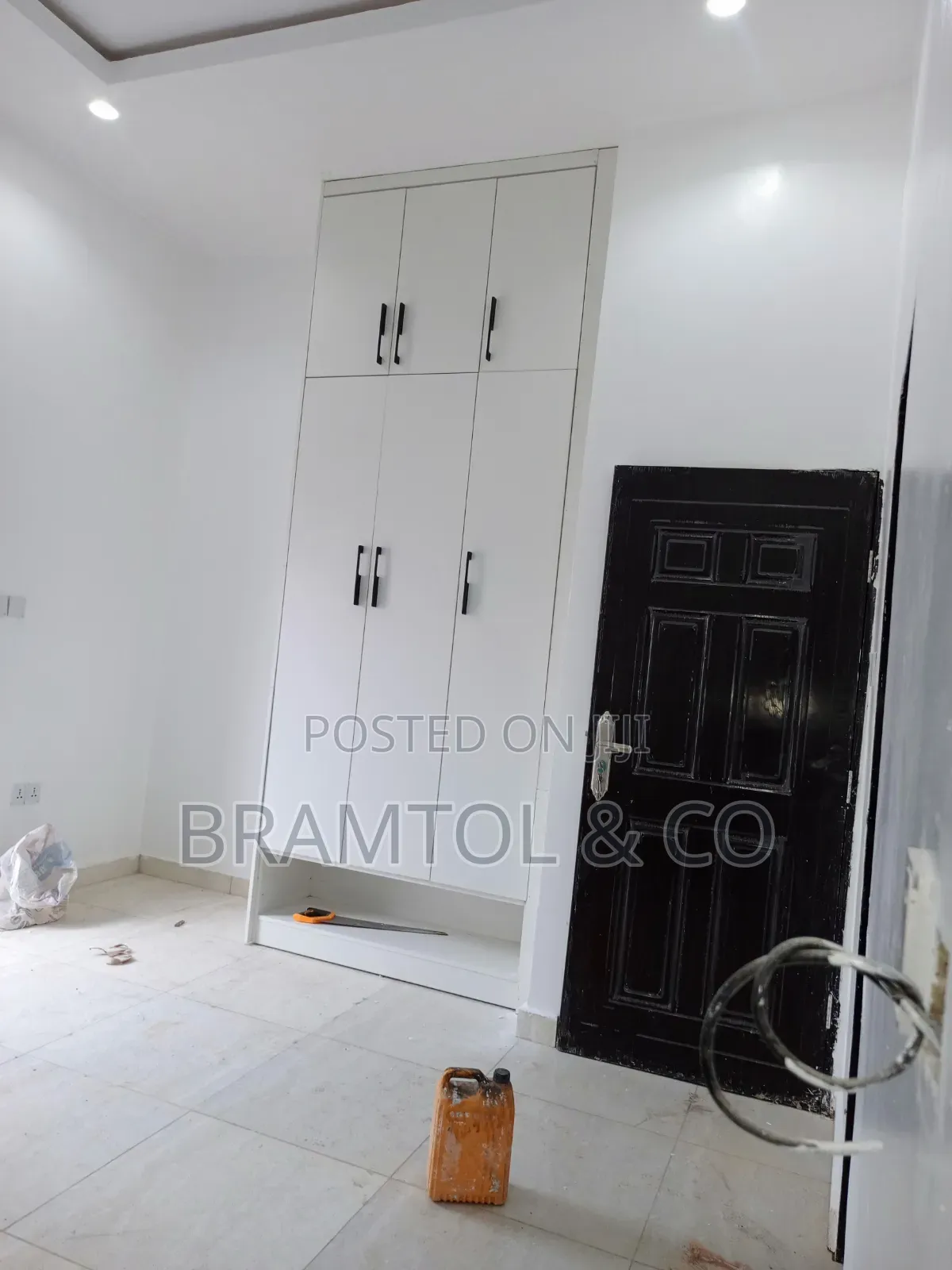 Studio Apartment in Dakwo District for rent