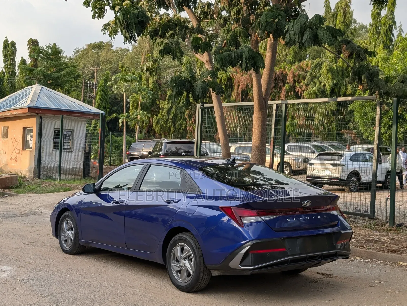 Hyundai Elantra Limited IVT 2025 Blue
