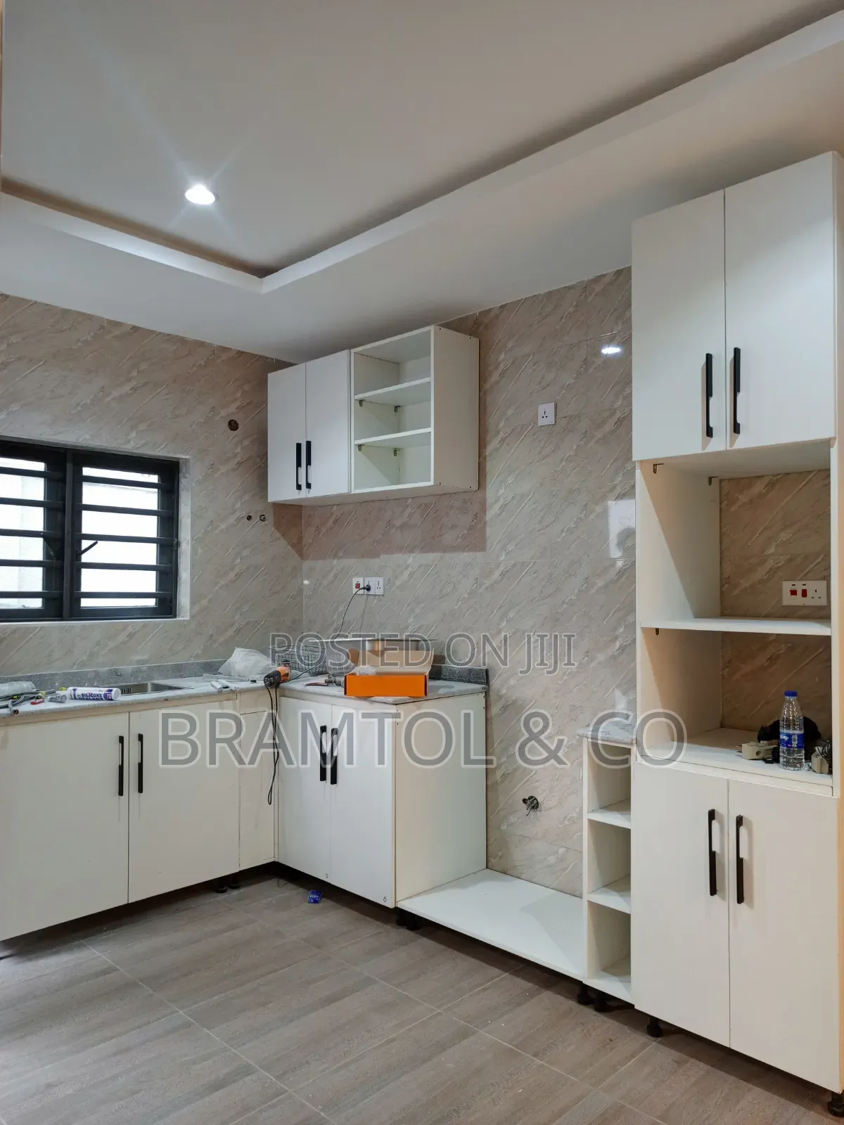 2bdrm Bungalow in Dakwo District for rent