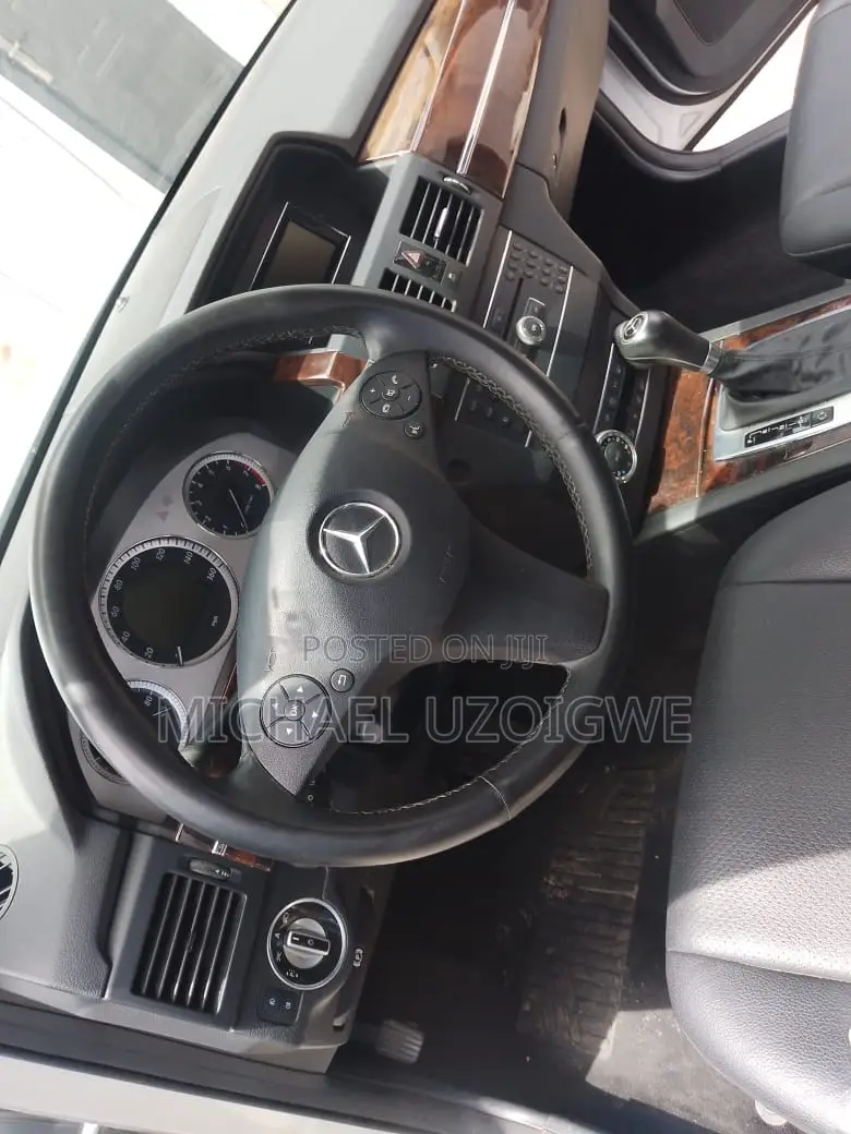 Mercedes-Benz GLK-Class 2011 Silver