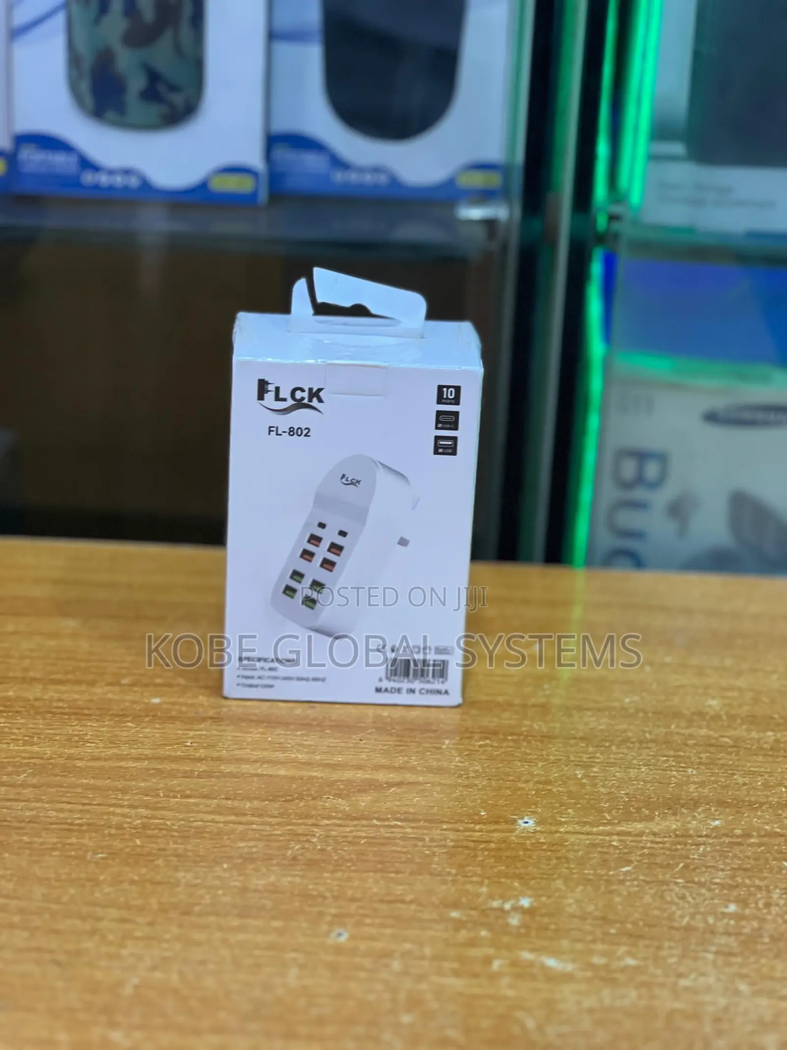 Flick Fl-802 10 Ports 125w Adaptor Charger