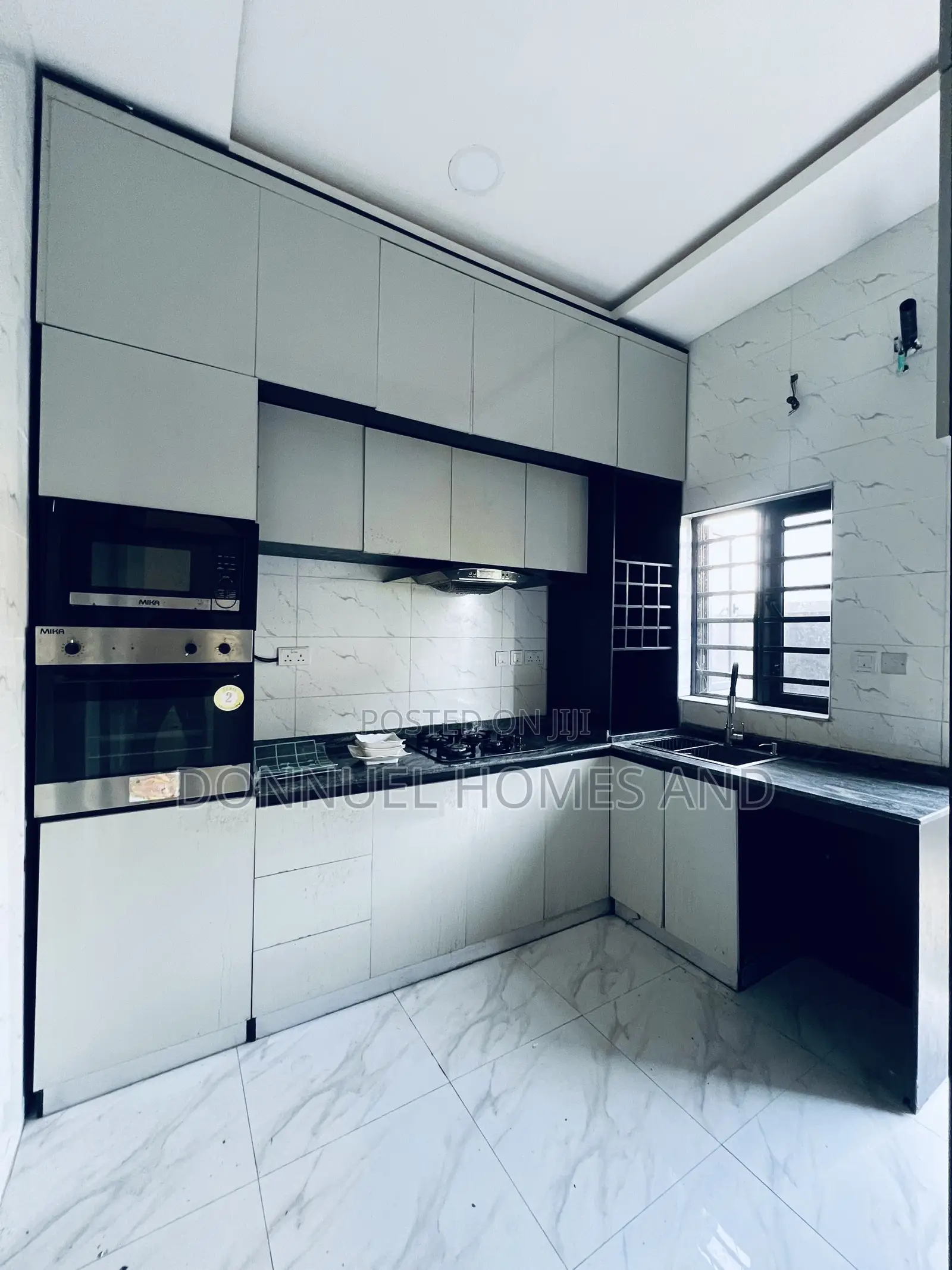 2bdrm Apartment in Lekki Expressway for rent