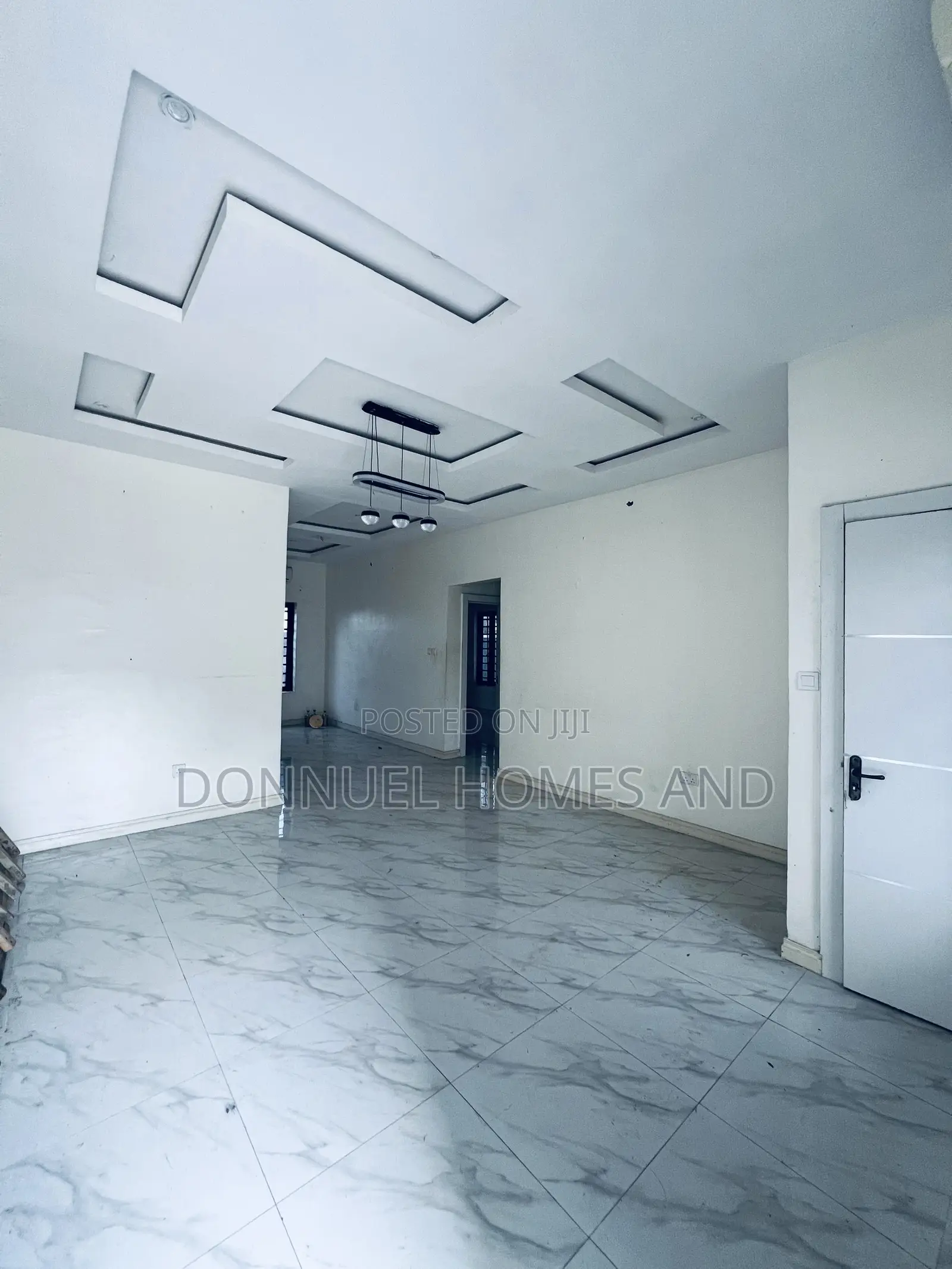 2bdrm Apartment in Lekki Expressway for rent