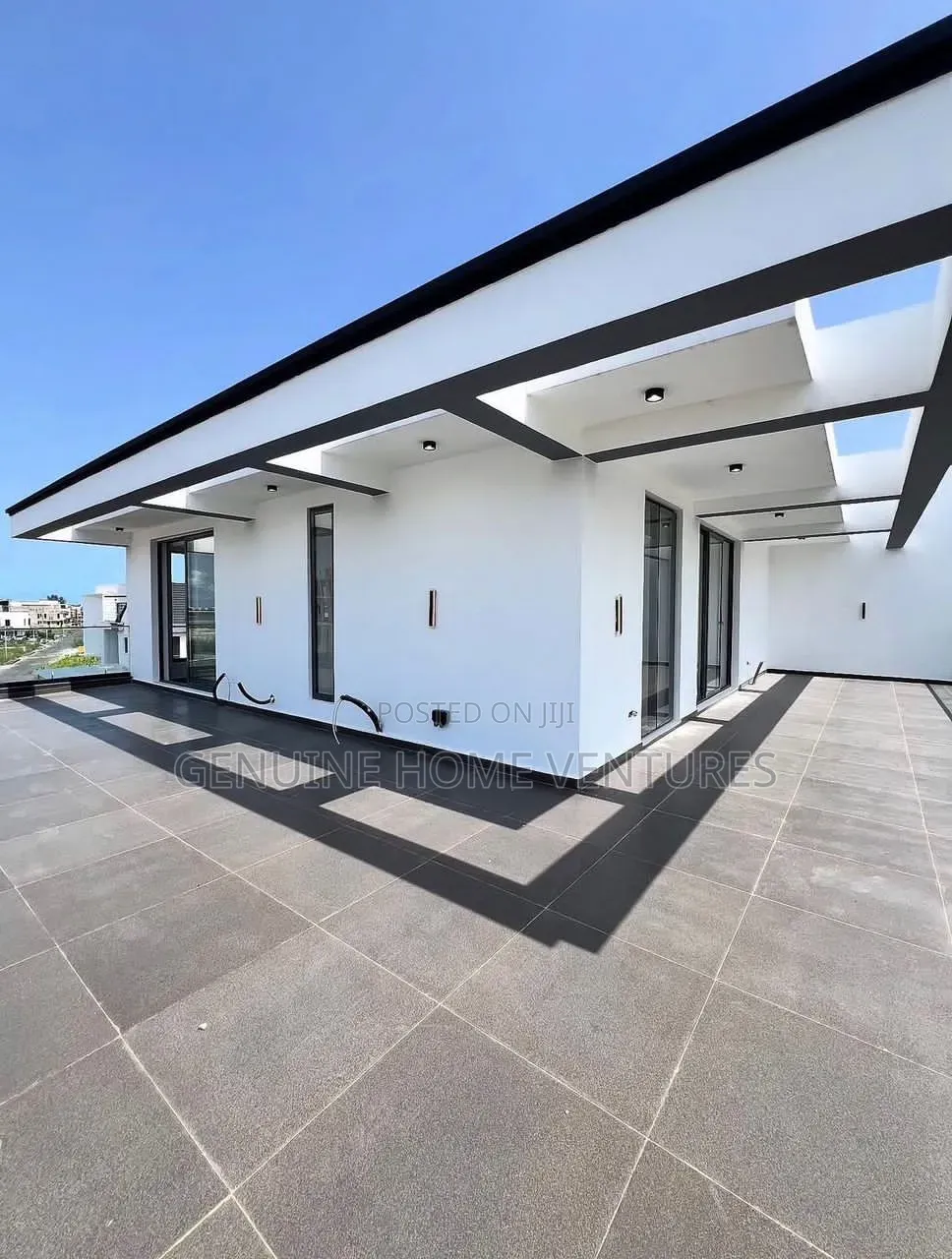 5bdrm Duplex in Ikate for sale