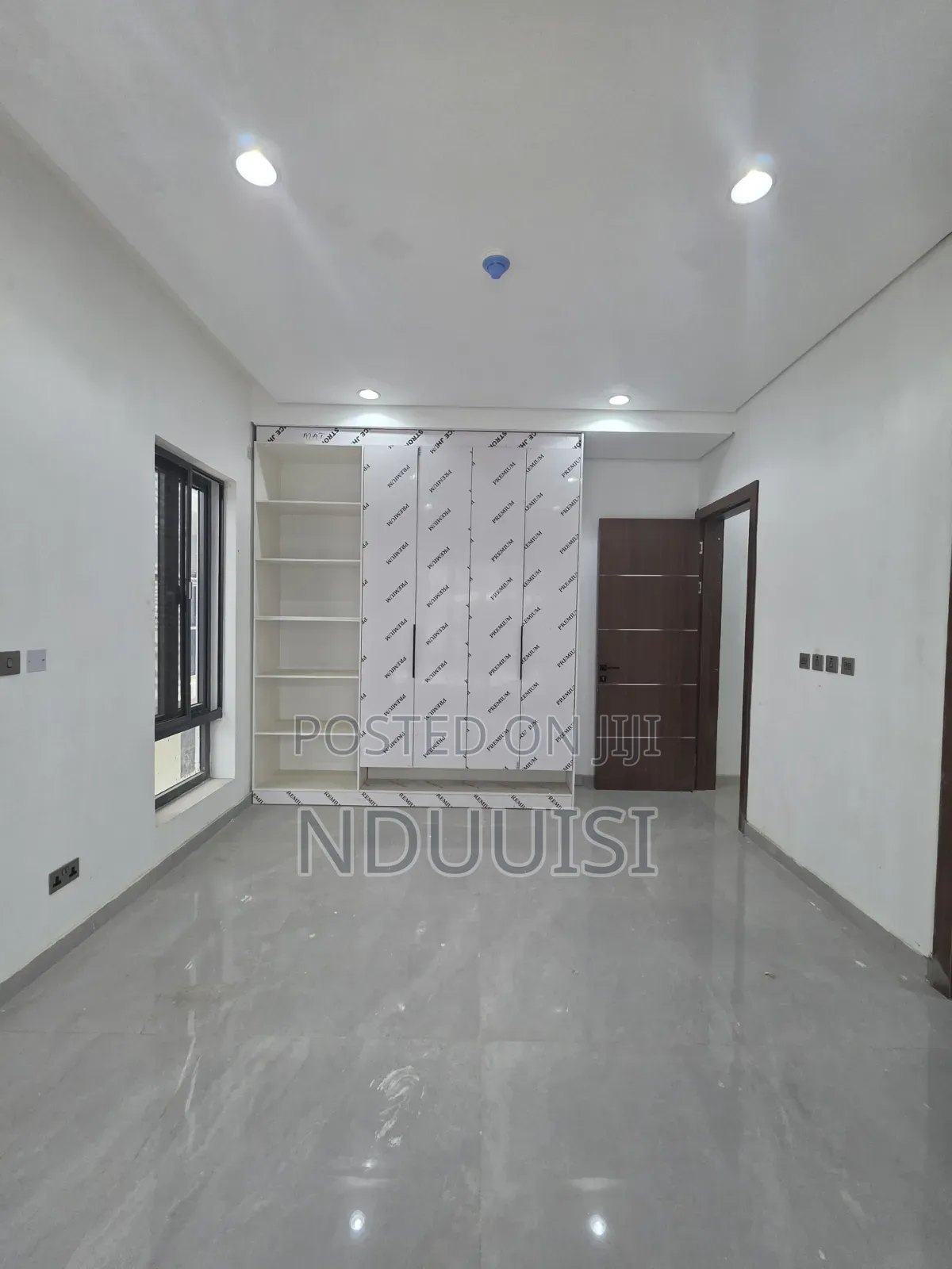 5bdrm Duplex in Old Ikoyi for sale