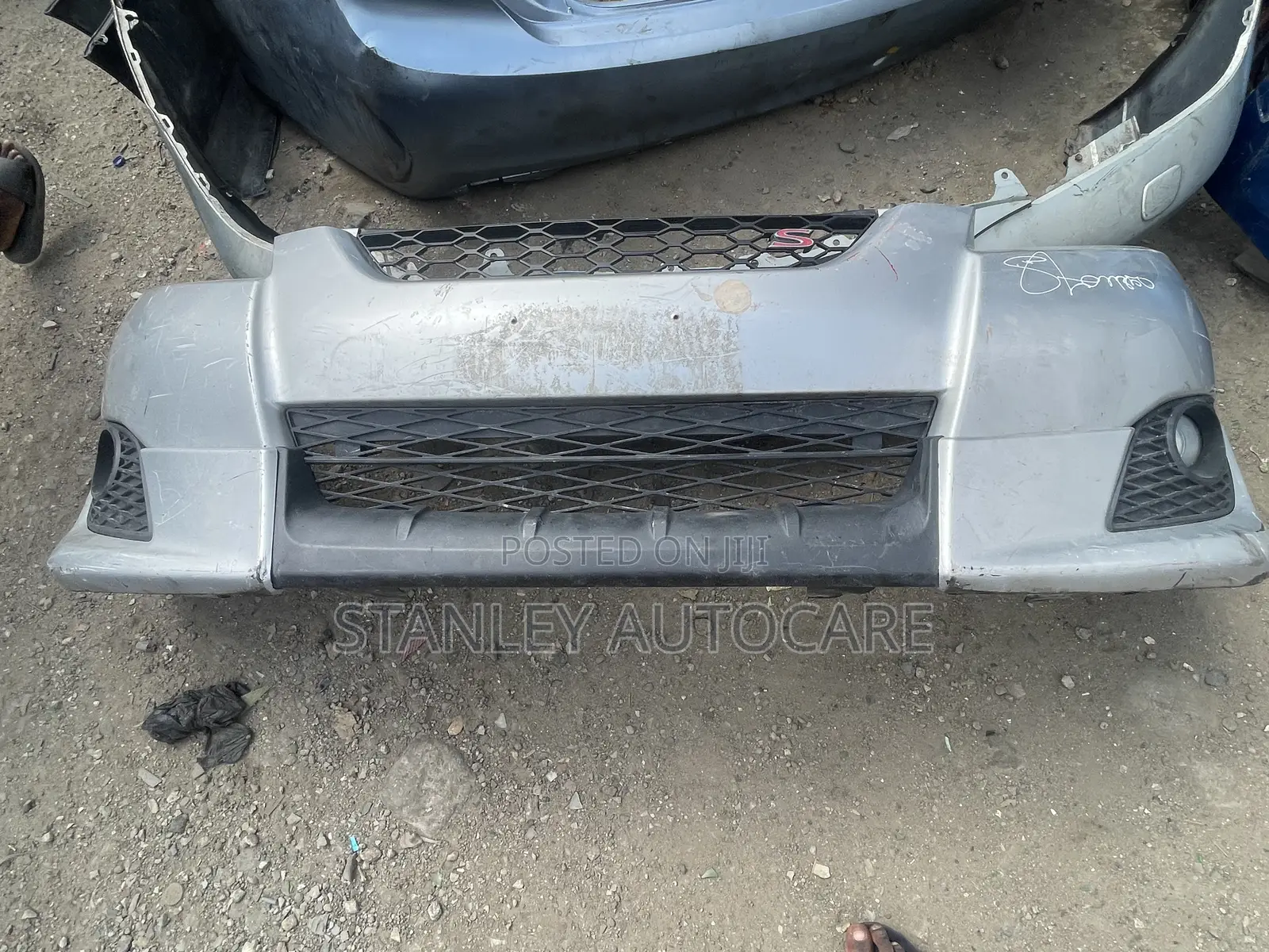 Complete Front Bumper Matrix 2010