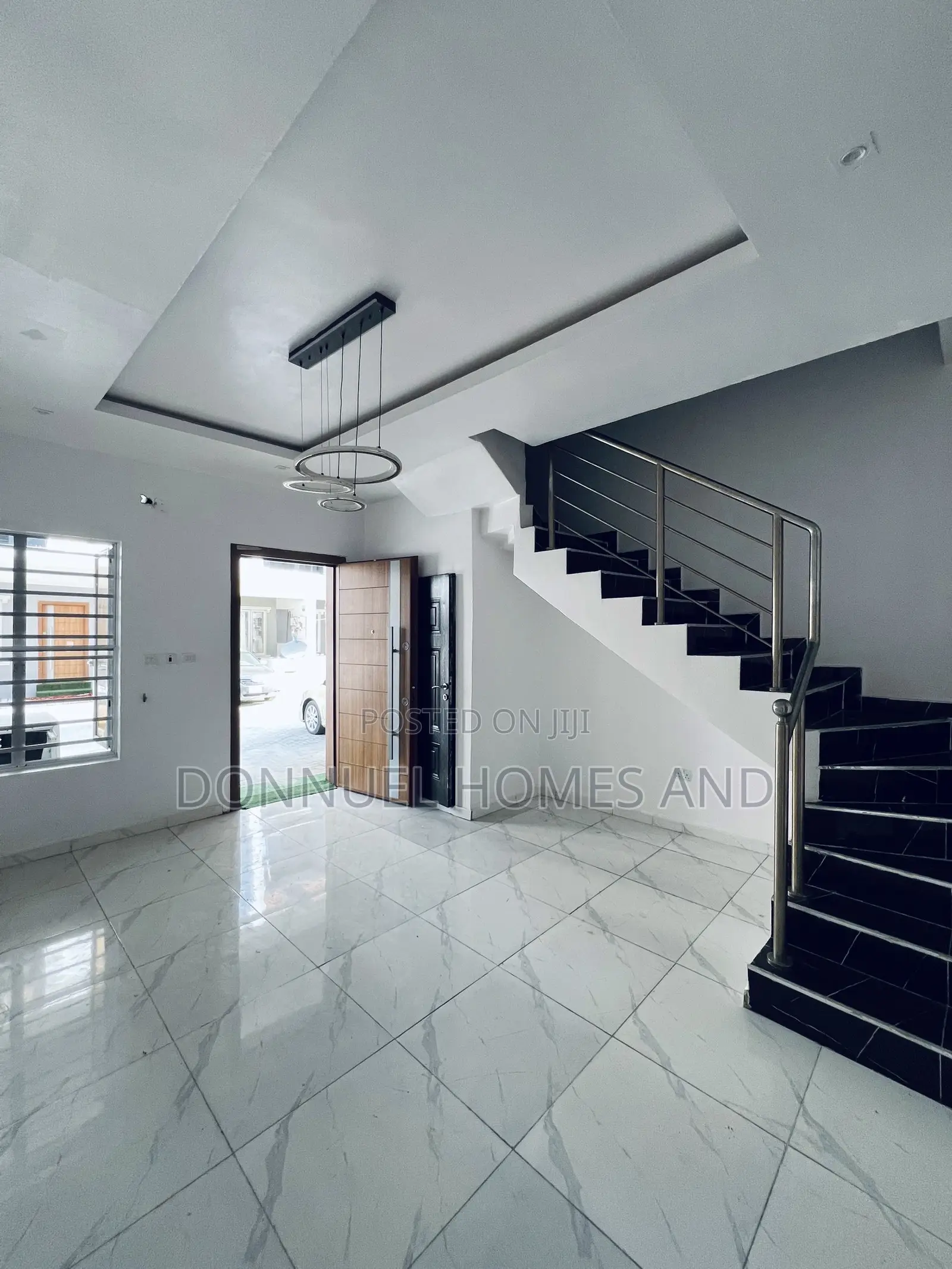 3bdrm Townhouse / Terrace in Ikota for rent