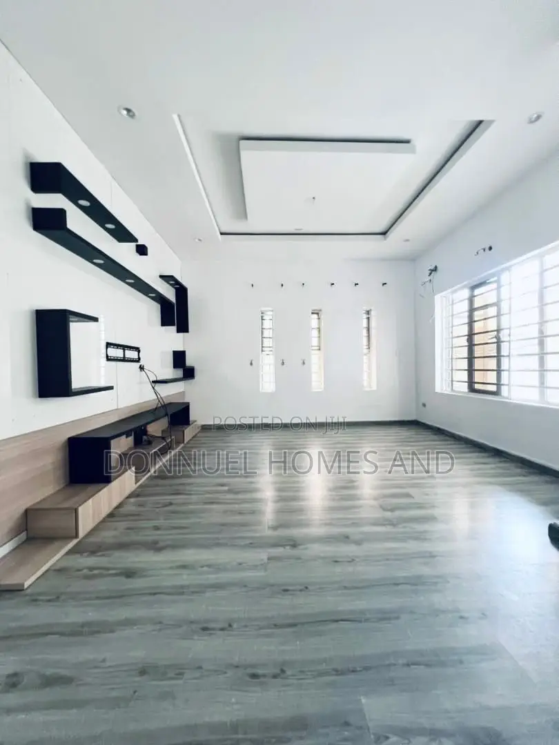 4bdrm Duplex in Ologolo for rent