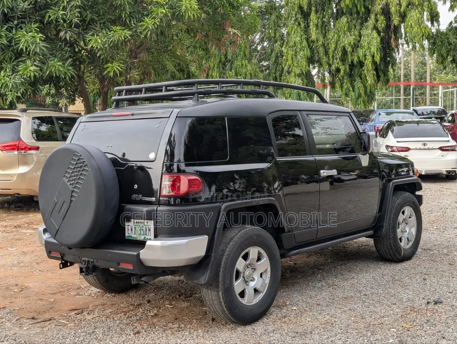 Toyota FJ Cruiser Base 4x2 2008 Brown