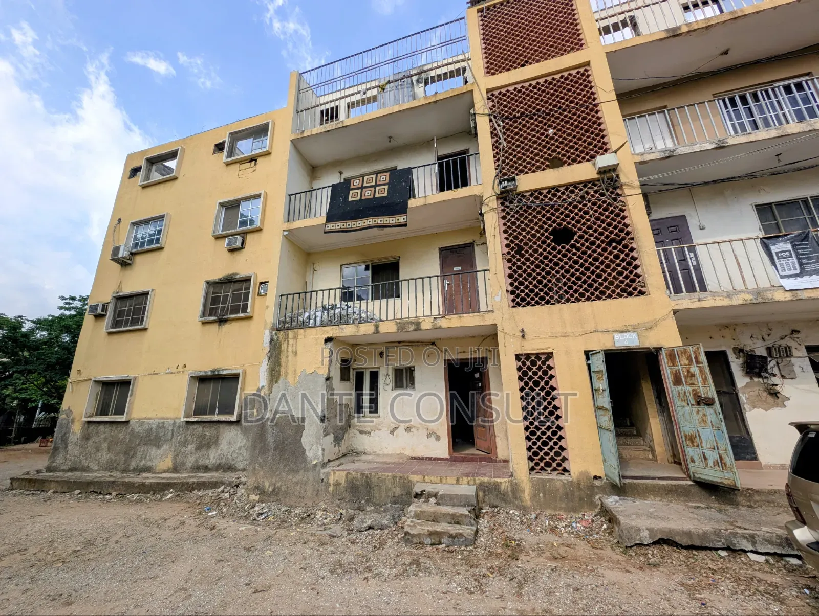 3bdrm Block of Flats in Wuse for sale