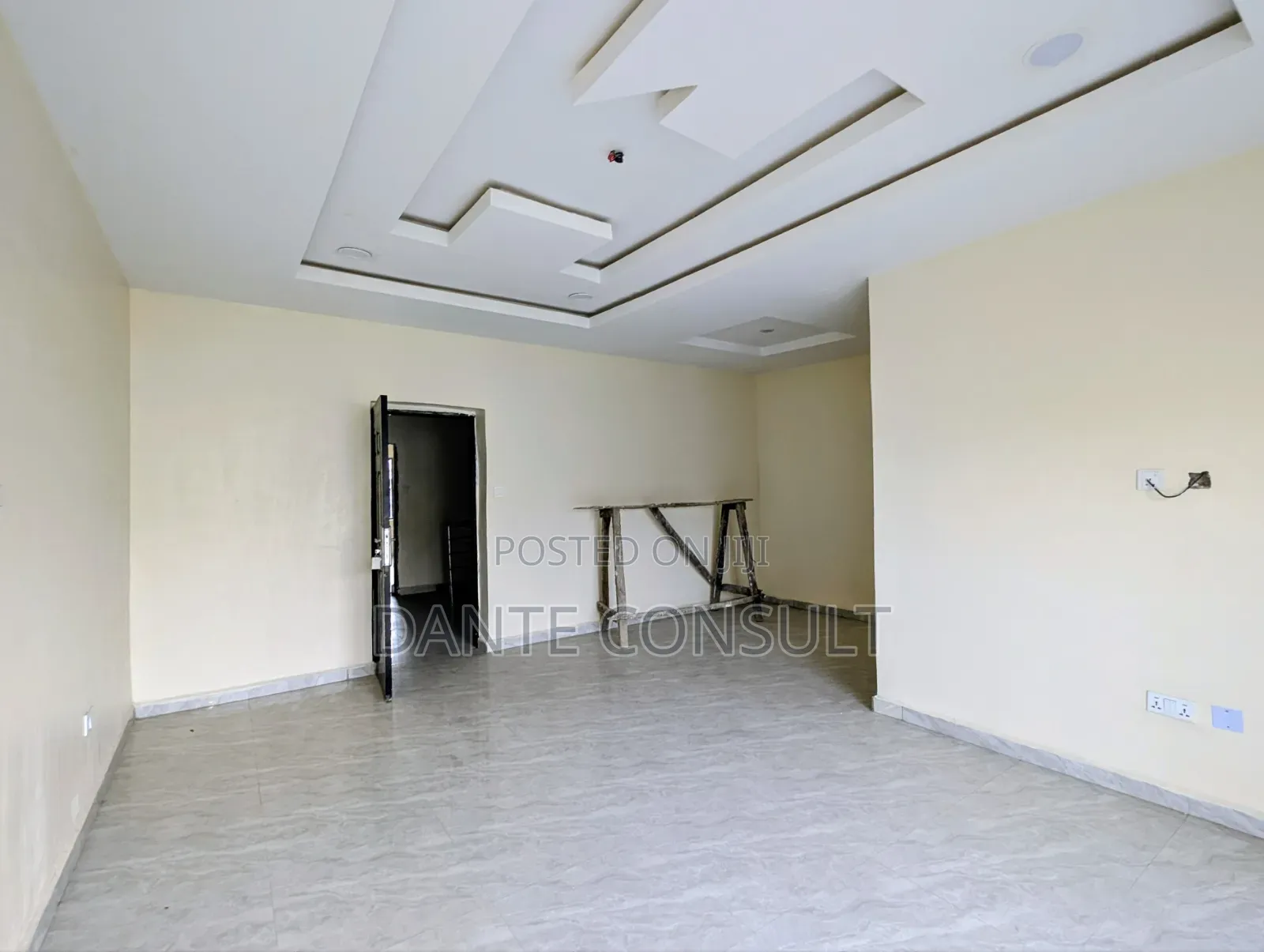 4bdrm Townhouse / Terrace in Katampe for rent