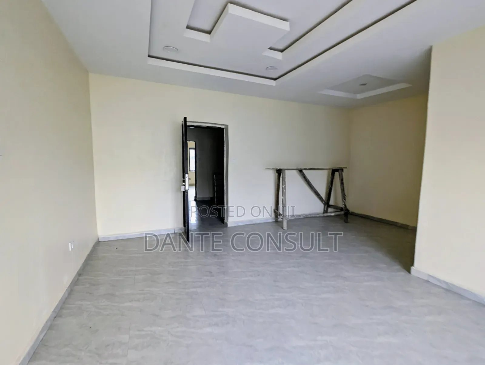 4bdrm Townhouse / Terrace in Katampe for rent