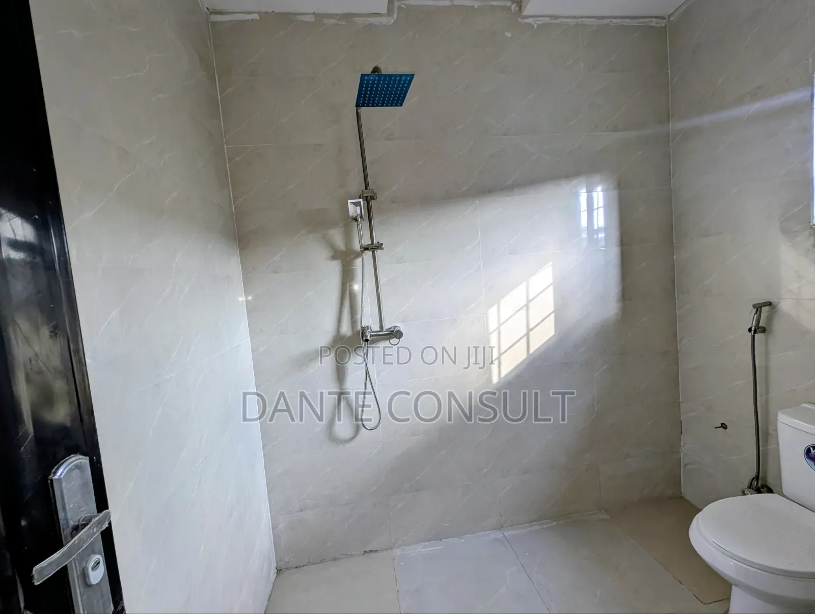 4bdrm Townhouse / Terrace in Katampe for rent