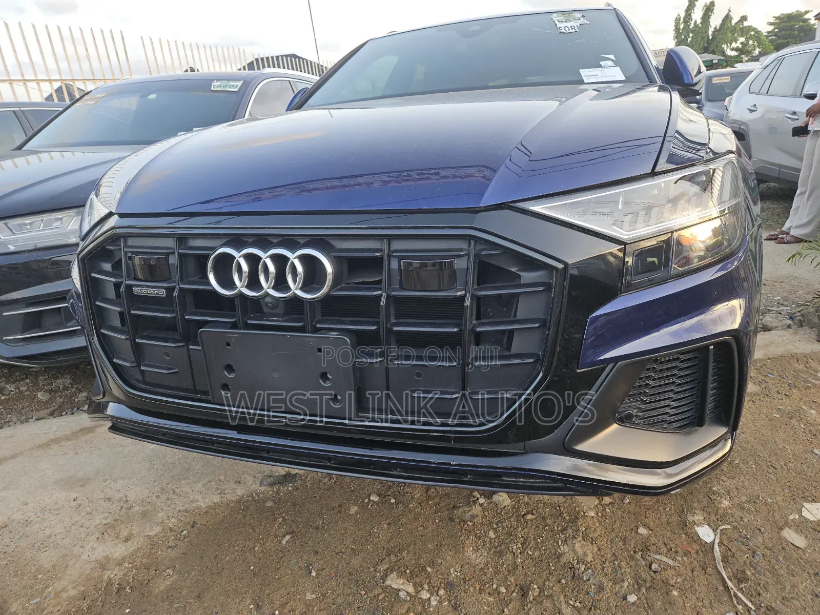 Audi Q8 2022 Blue