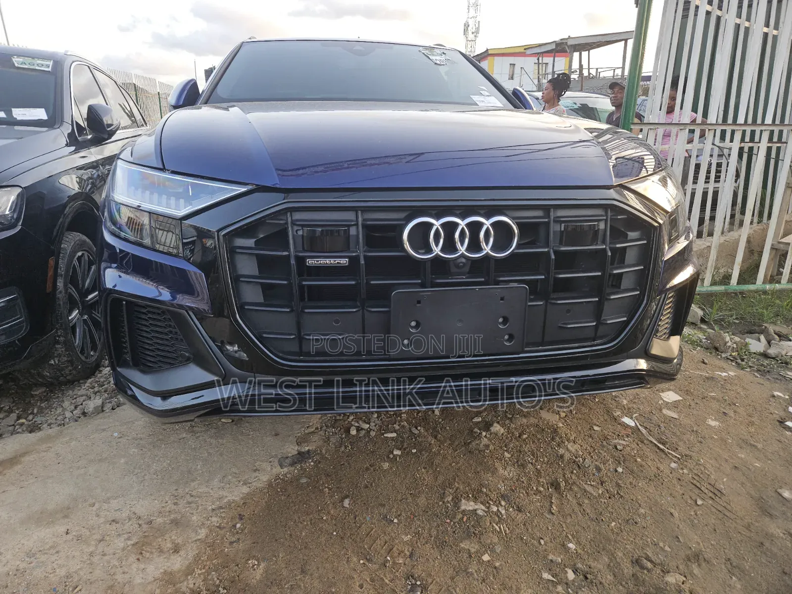 Audi Q8 2022 Blue