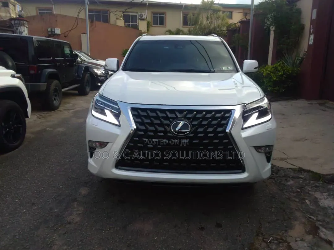 Lexus GX 2023 White