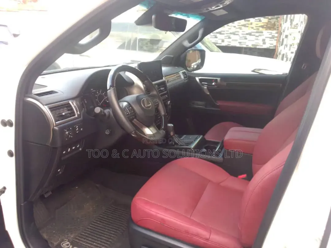 Lexus GX 2023 White