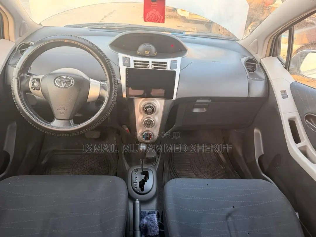 Toyota Yaris 2009 Blue