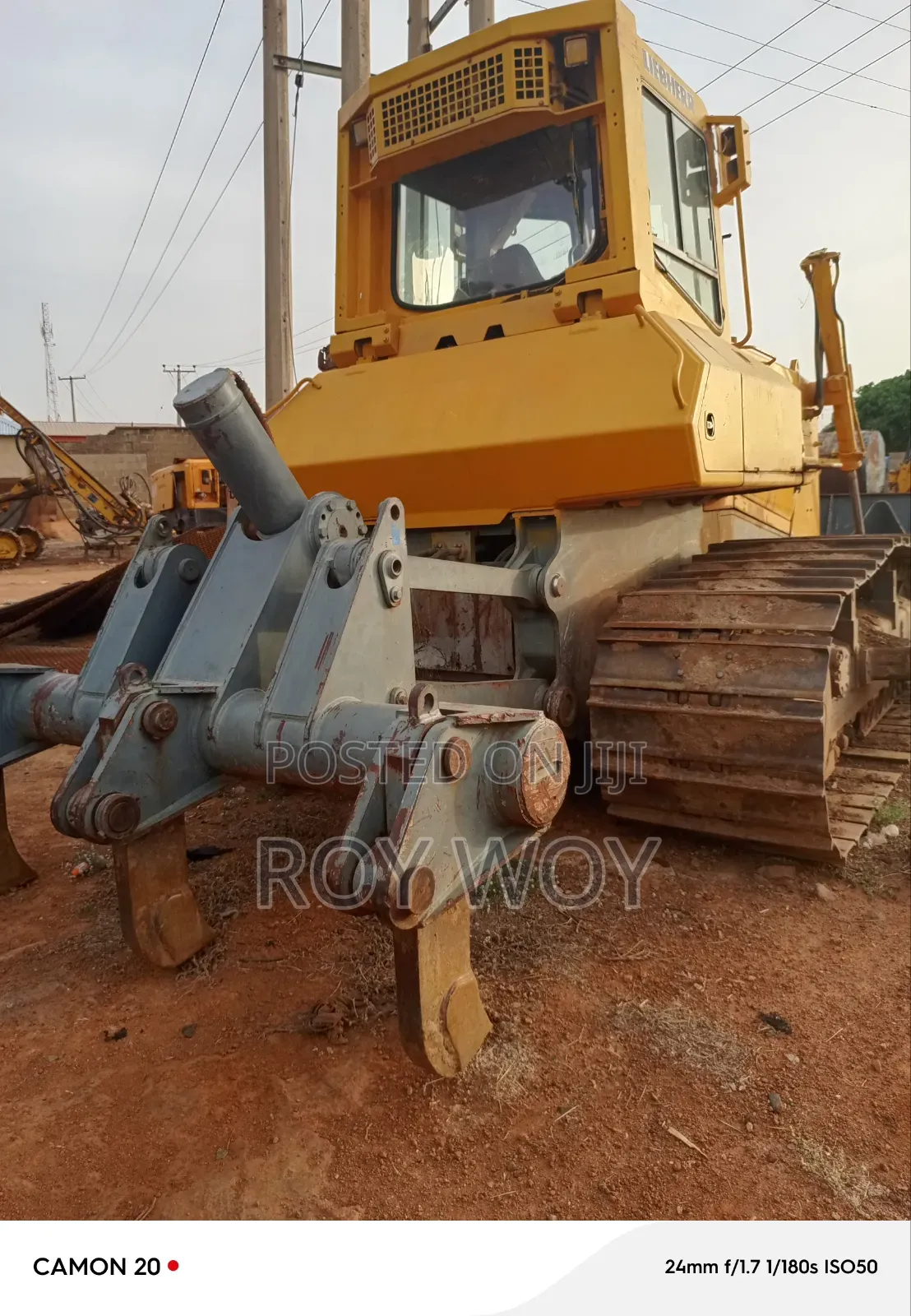 Powerful Liebherr Buldozer With Ripper
