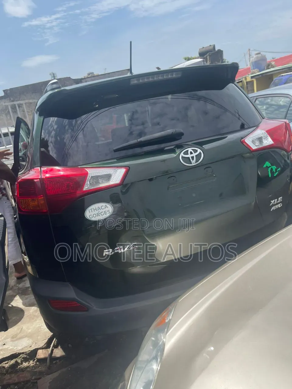 Toyota RAV4 XLE AWD (2.5L 4cyl 6A) 2013 Green