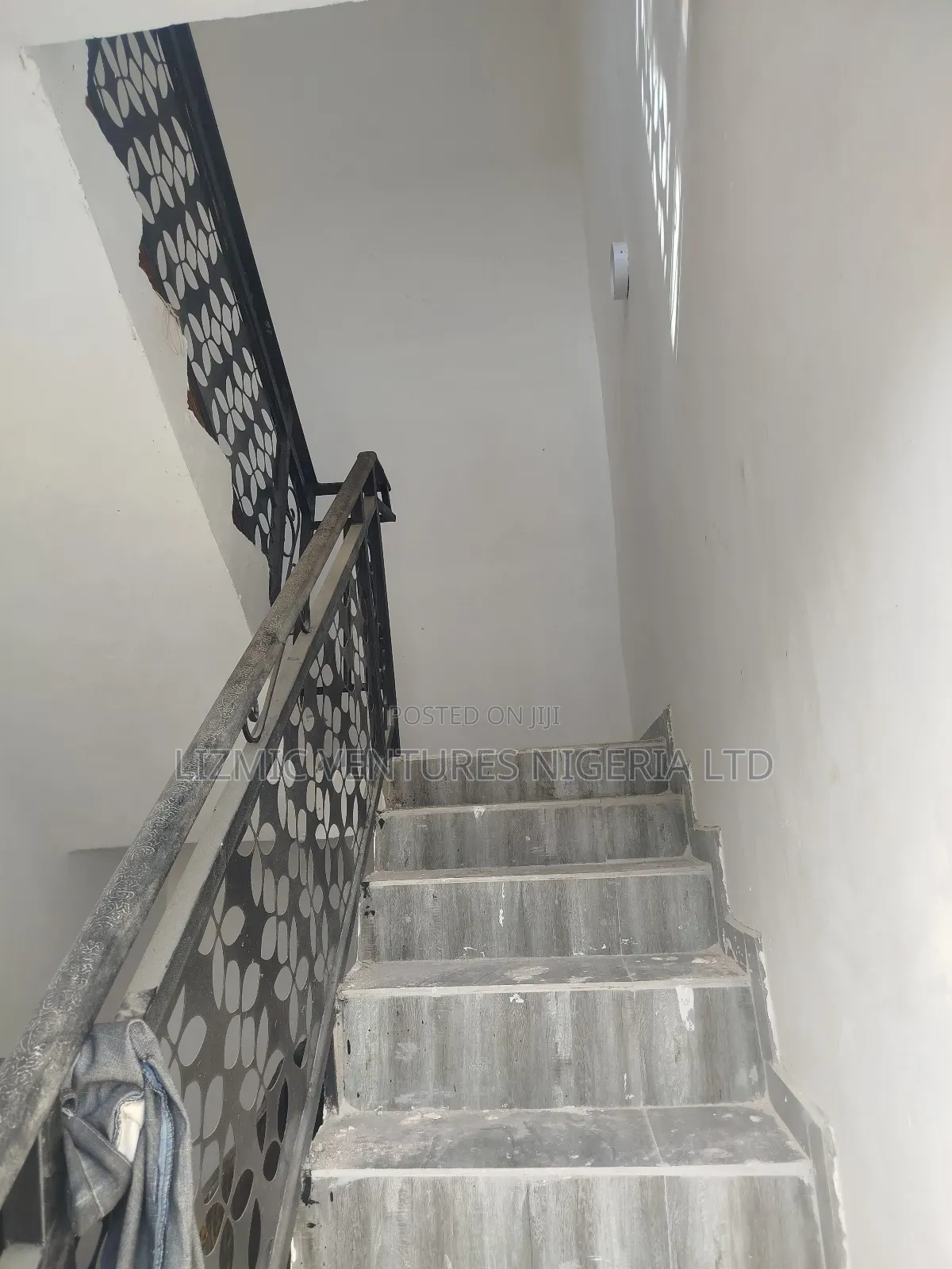 Furnished Mini Flat in Isuti Rd, Igando / Ikotun/Igando for rent