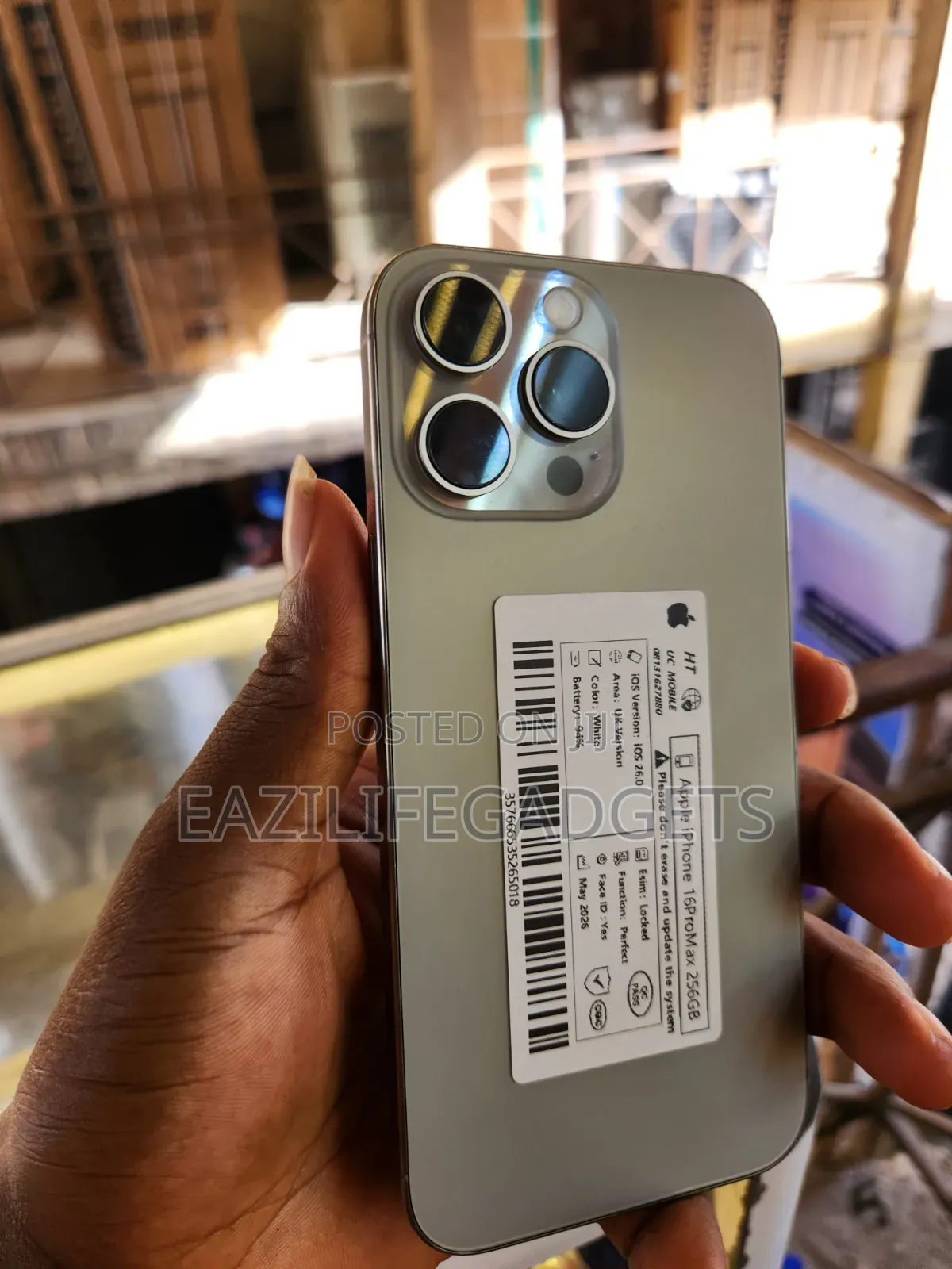 New Apple iPhone 16 Pro Max 256 GB Silver