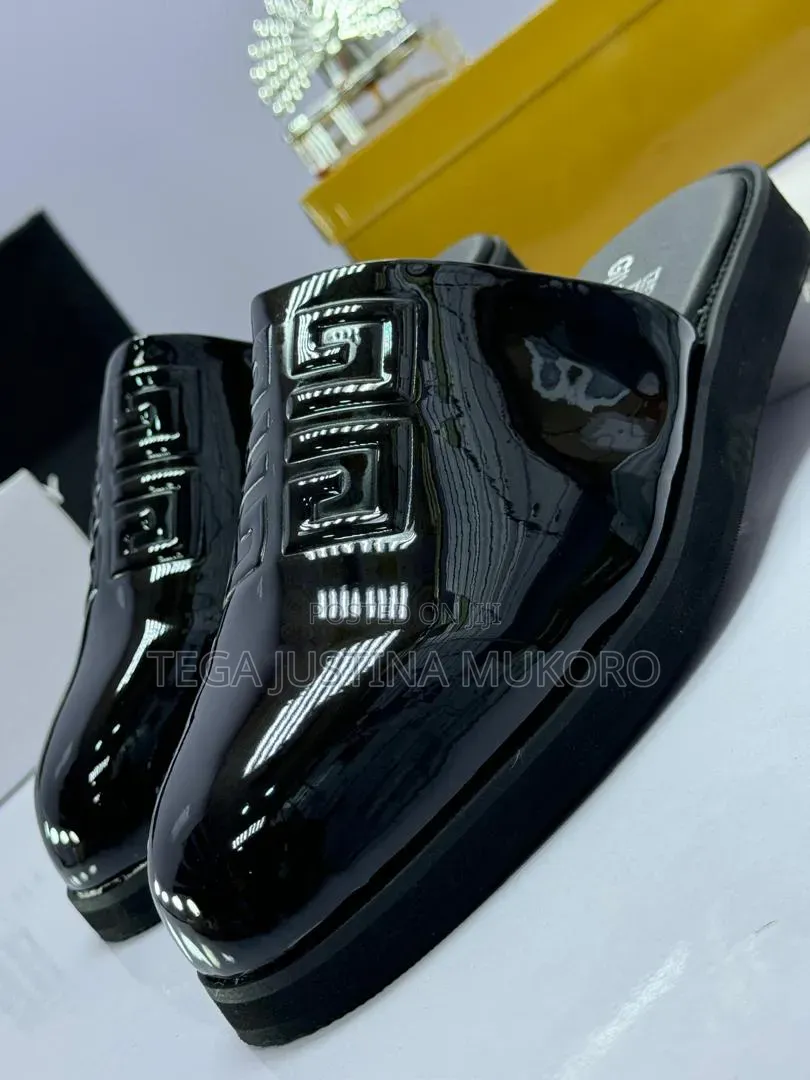 High Quality Various Designs Men's Half Shoes