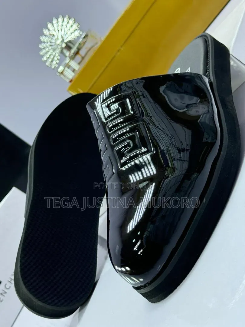 High Quality Various Designs Men's Half Shoes