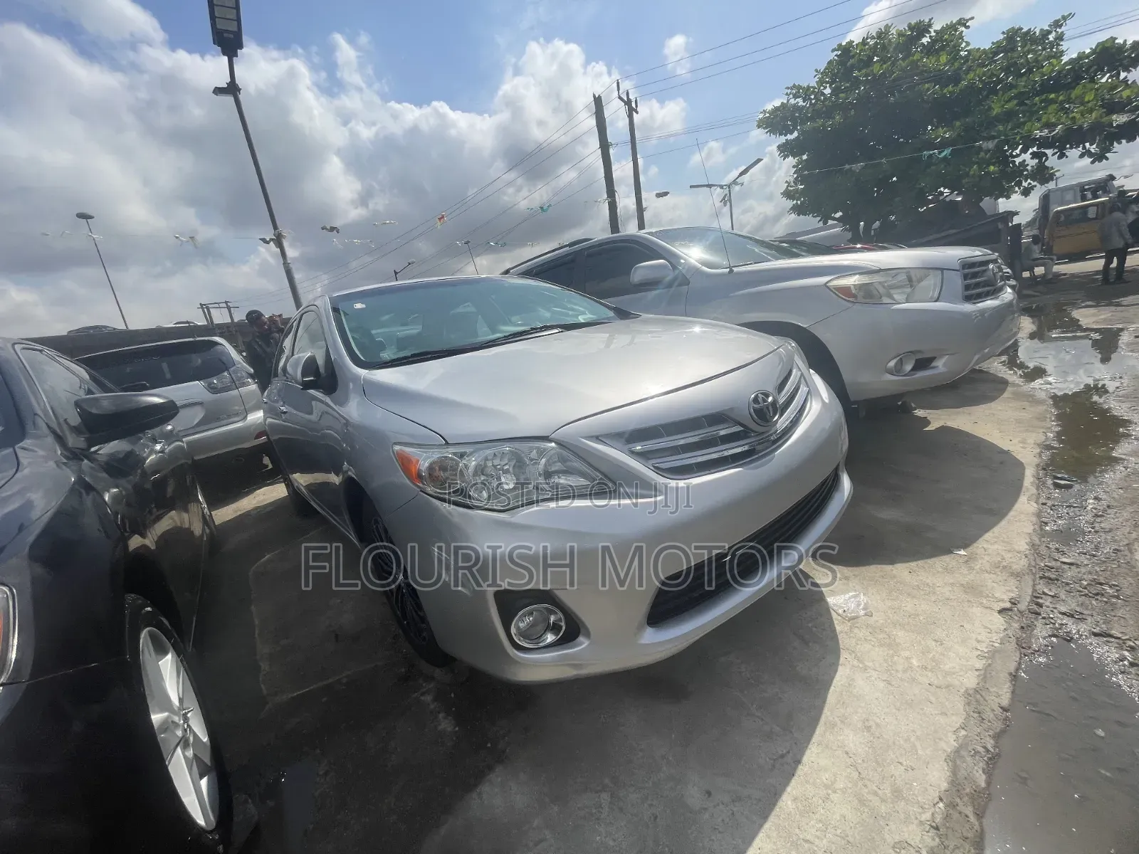 Toyota Corolla LE 4dr Sedan (1.8L 4cyl 4A) 2013 Silver