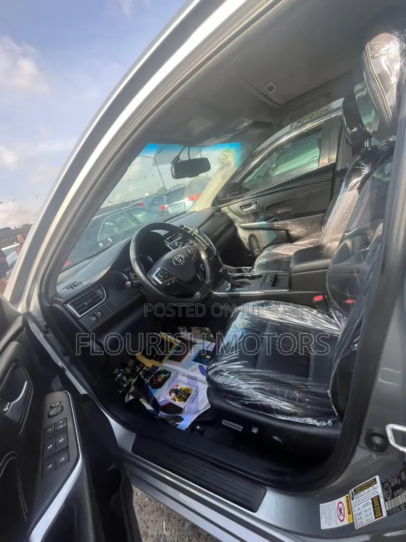 Toyota Corolla LE 4dr Sedan (1.8L 4cyl CVT) 2016 Silver