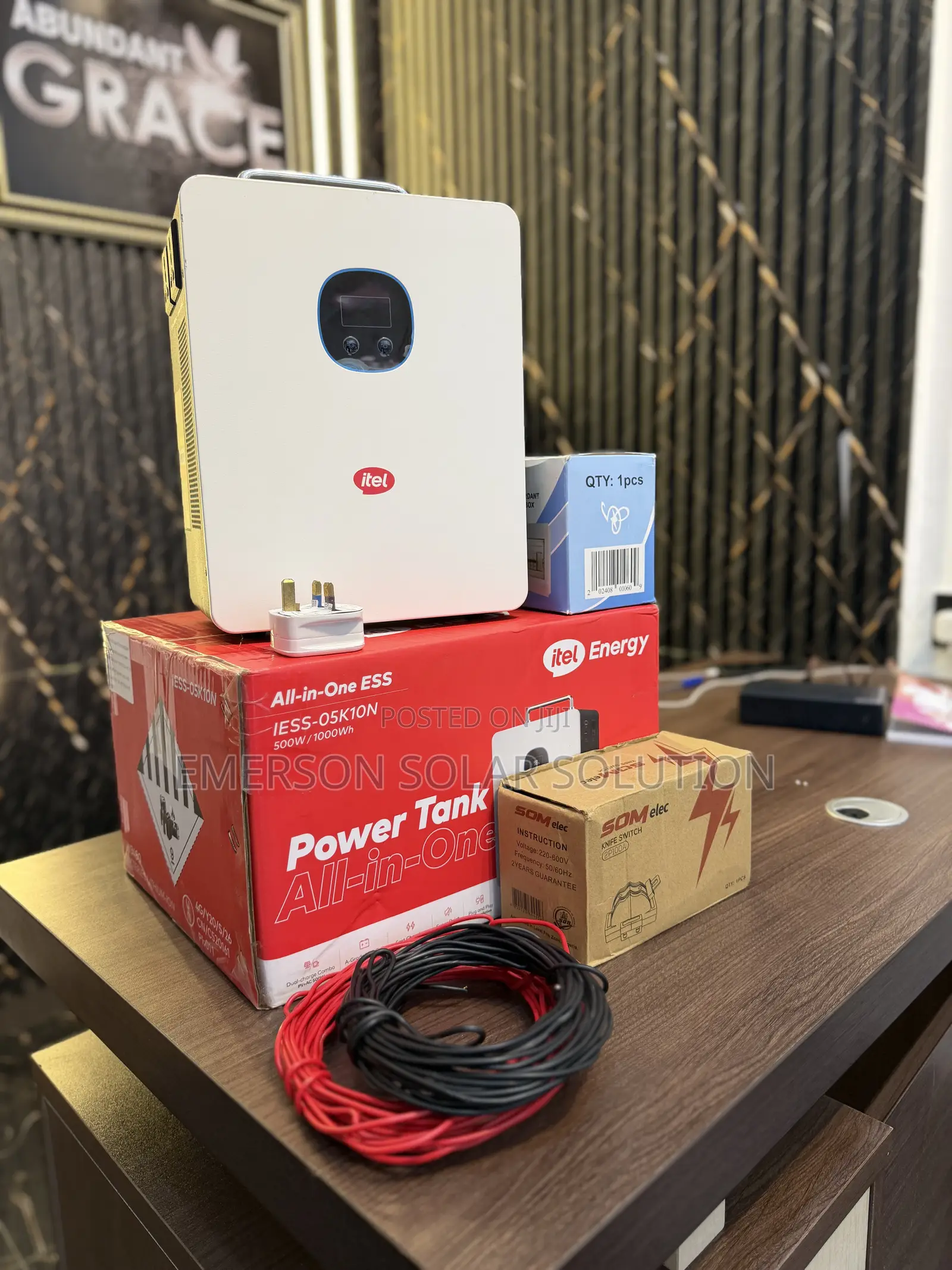 500w/1000wh Itel Power Tank Solar Generator