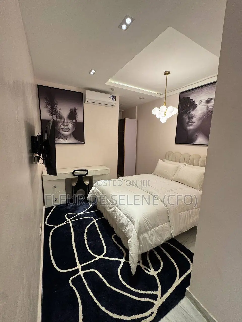 Luxurious 3 Bedroom Waterfront Apartment