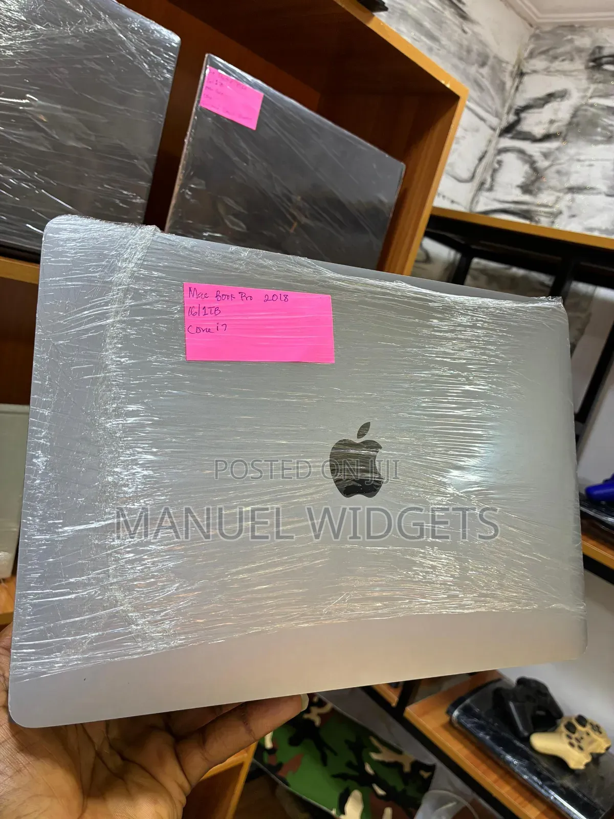 Laptop Apple MacBook Pro 16GB Intel Core i7 SSD 1T