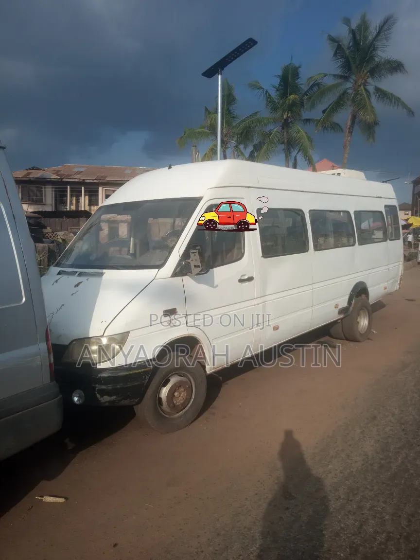 Mercedes-Benz Sprinter 2004 White