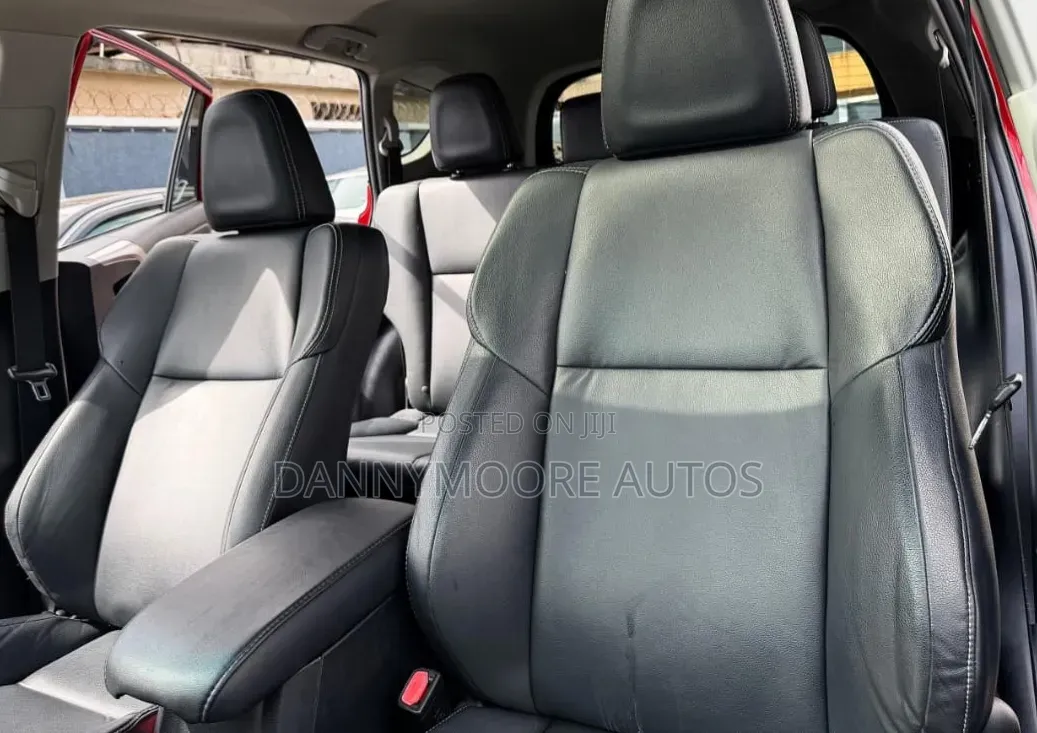 Toyota RAV4 Limited 4dr SUV AWD (2.5L 4cyl 6A) 2015 Red