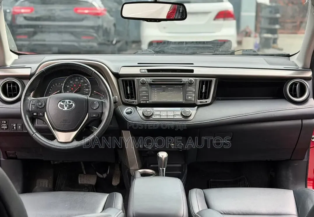 Toyota RAV4 Limited 4dr SUV AWD (2.5L 4cyl 6A) 2015 Red