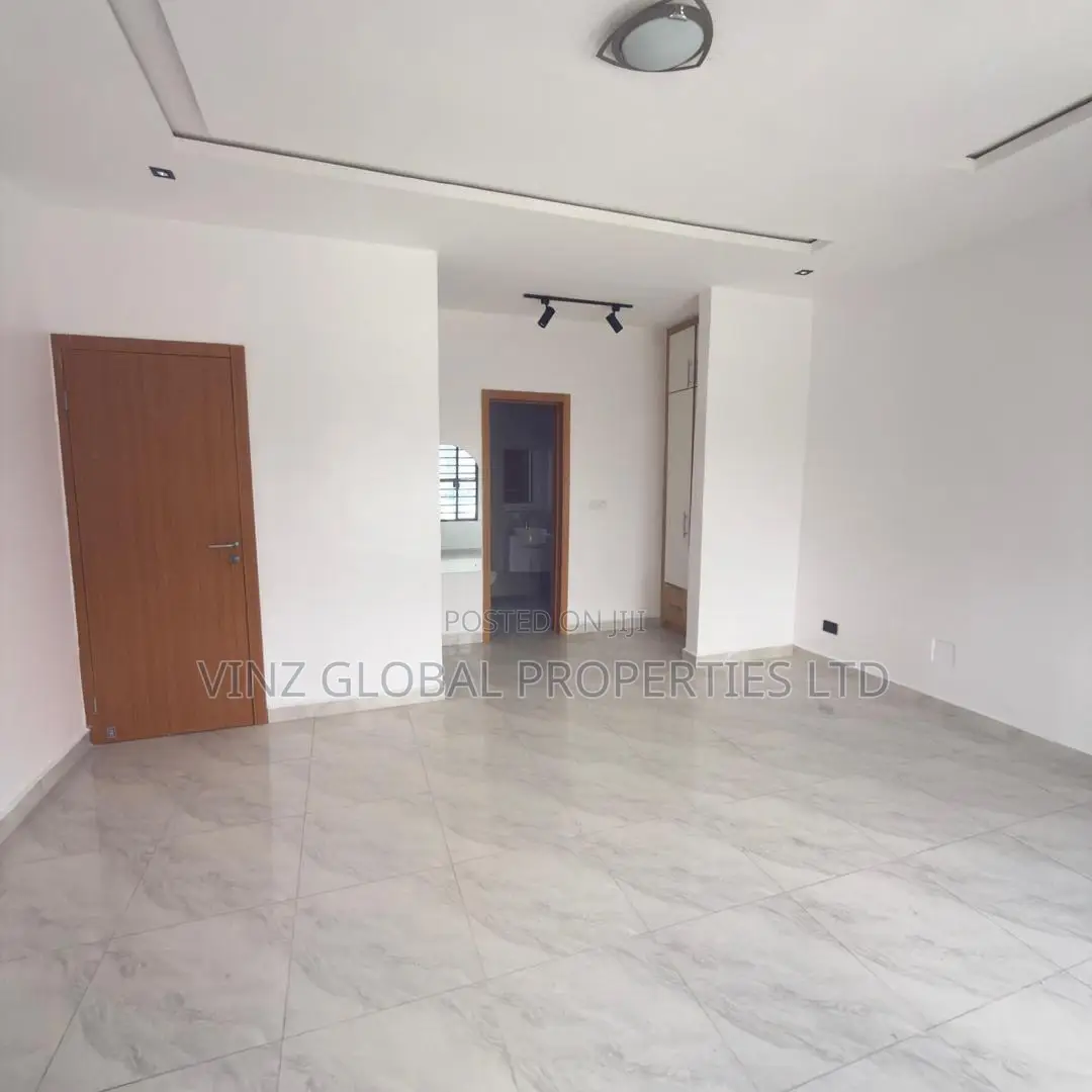 5bdrm Duplex in Lekki for rent